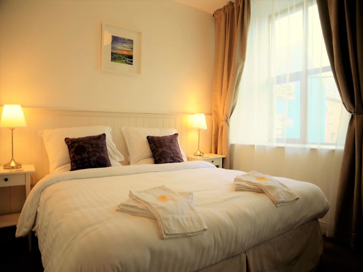 Отели типа «постель и завтрак» Dingle Garden Townhouse Дингл-4