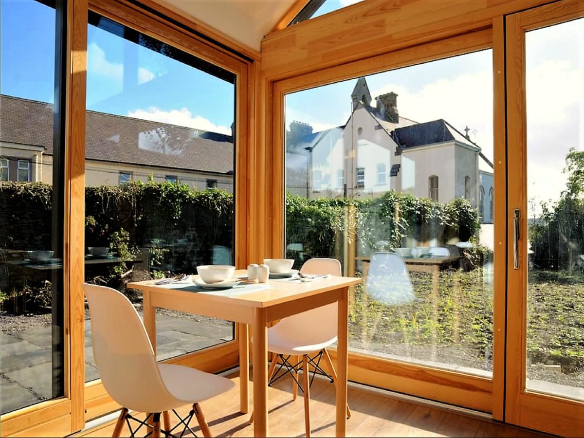 Отели типа «постель и завтрак» Dingle Garden Townhouse Дингл-20