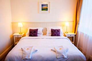 Отели типа «постель и завтрак» Dingle Garden Townhouse Дингл Улучшенный номер с кроватью размера «king-size»-8