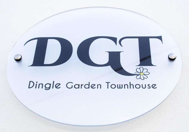 Отели типа «постель и завтрак» Dingle Garden Townhouse Дингл-5